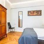 Vintage Bracka Apartment